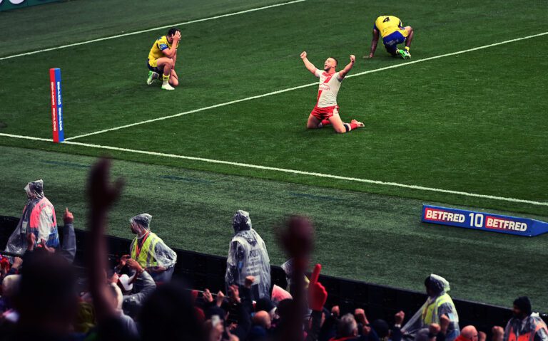 Robins rock late to end Wembley hurt