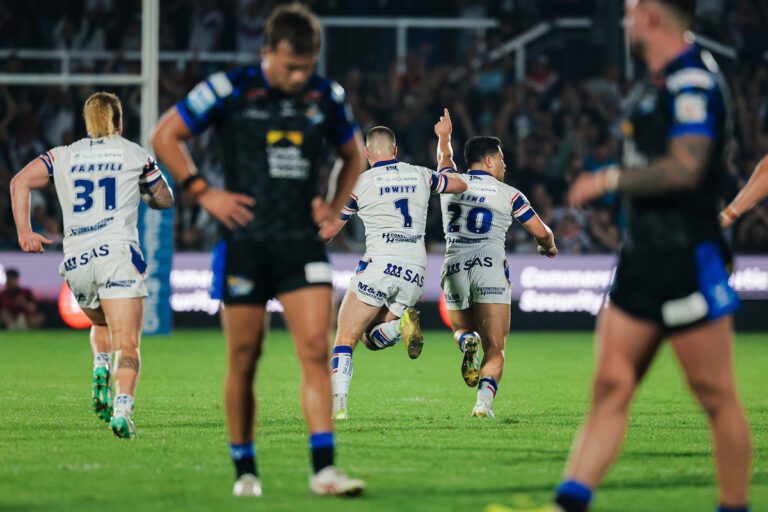 Walmsley lauds ‘bloody outstanding’ Wakefield show