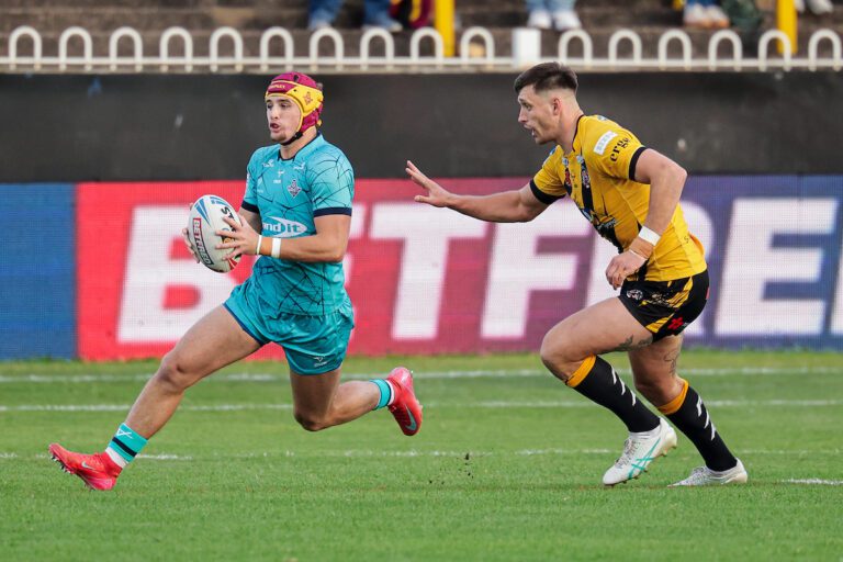 Castleford 12 Huddersfield 30: Flanagan and Lolohea start and finish it