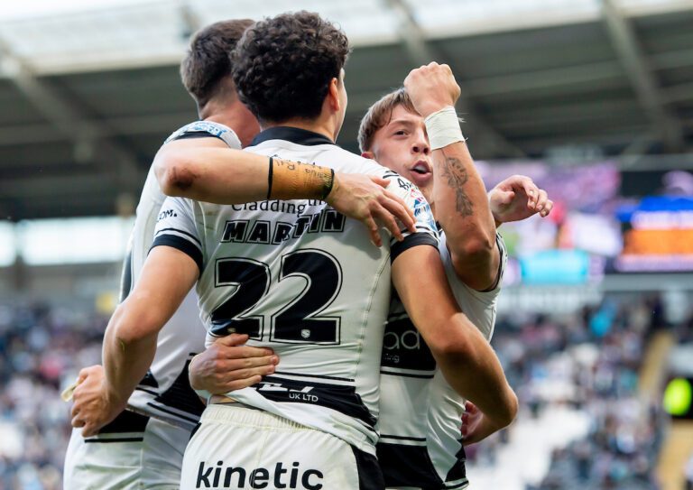 Hull FC 34 Warrington 2: “All we can do is win the last two games”