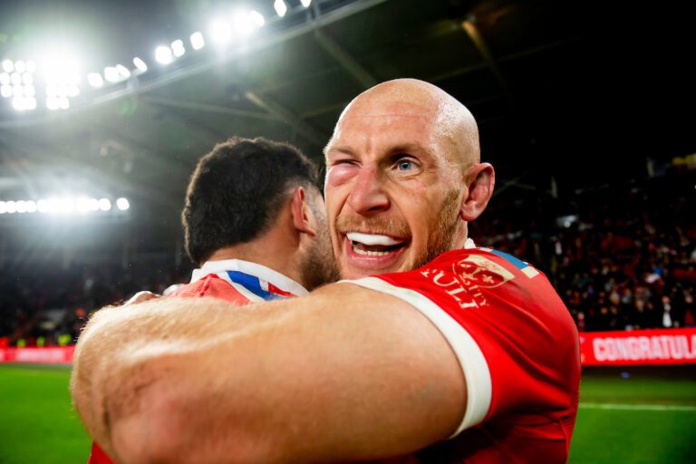 Picture by Allan McKenzie/SWpix.com - 19/02/2026 - Rugby League - World Club Challenge - Hull KR v Brisbane Broncos - MKM Stadium, Kingston upon Hull, England - Hull KR's Dean Hadley celebrates victory over Brisbane.