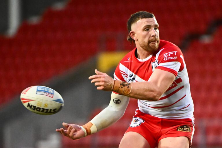 Rowley backs Hastings thrive at Saints with freedom