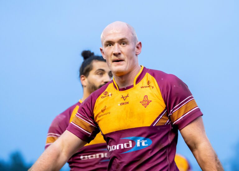Salford signs Championship prop