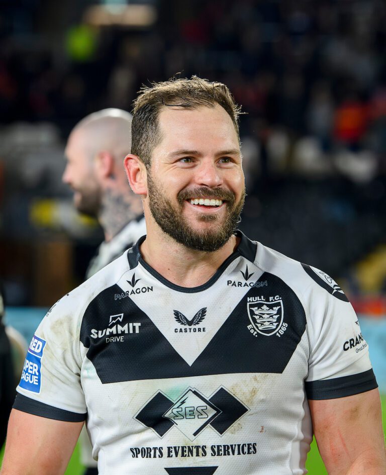 Airlie Birds welcome back big name duo for derby test