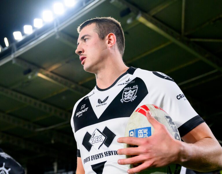 Picture by Allan McKenzie/SWpix.com - 27/02/2026 - Rugby League - Betfred Super League Round 3 - Hull FC v York Knights - MKM Stadium, Kingston upon Hull, England - Jake Arthur.