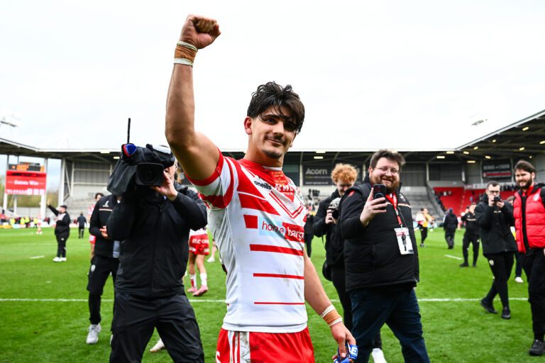 Picture by Olly Hassell/SWpix.com - 03/04/2026 - Rugby League - Betfred Super League Round 7 - St Helens v Wigan Warriors - The Brewdog Stadium, St Helens, England - Bill Leyland of St Helens celebrates their teams victory over Wigan