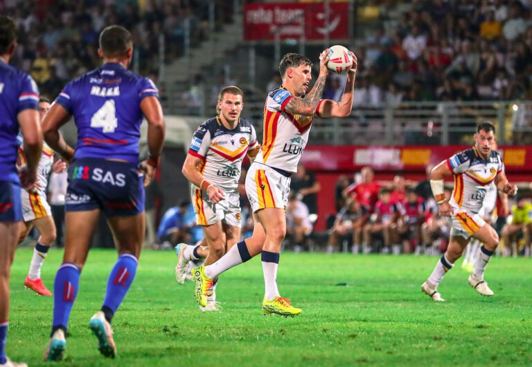 Catalans 12 Wakefield 32: Top two is just fine for Wakey